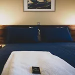 Superb City Center 1 Or 2 Bedroom Apts King Bed