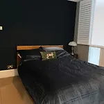 Stunning Apartment In The Heart Of Southampton