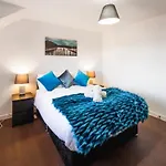 Perfect For Business And Leisure- Free Parking
