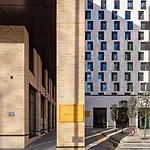 Central Southampton, Zeni Studio
