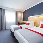 Holiday Inn Express Southampton - M27, J7 By Ihg