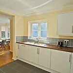 Room And Roof Southampton Serviced Apartments