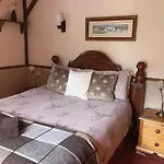 Stunning Rustic Home, New Forest National Park