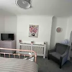 Chic & Cosy Studio Apartment