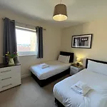 Two Bed Flat White Star Place