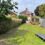 Quirky Edwardian/Retro Hideaway