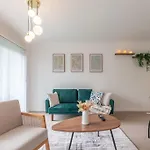 Admiral - 2 Bedroom Flat With Parking