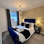 2 Bedrooms, 2 Bathrooms, Near Sea