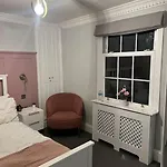 Georgian Townhouse In The City Centre