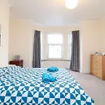 Darwin Road Guest House Room 2