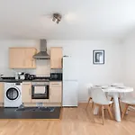 Unique City Center Apartment With Free Parking