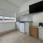 Southampton Hometel