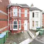 Tennyson Road Guest House Room 4