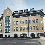 Luxury 1 Bed Stunning Chic Apartment, Central Southampton! Stylish Abode Sleeps 4, Great Location! Spring Offer - By Blue Puffin Stays