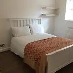 The Elizabeth House Apartment