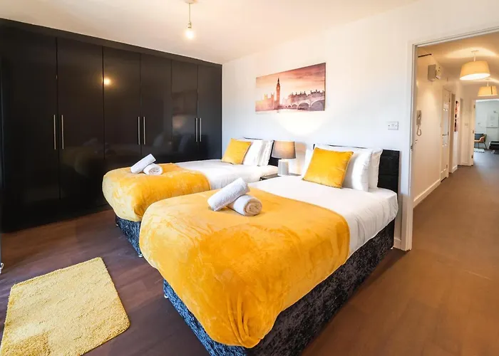Perfect For Business And Leisure- Free Parking