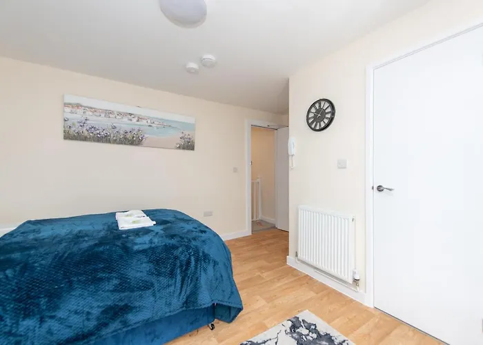 Modern Studio Apartments In Castle St