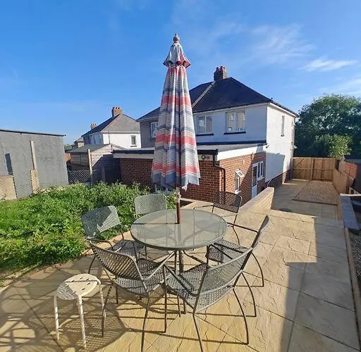 Stunning 4 Bed House Ideal For Contractors