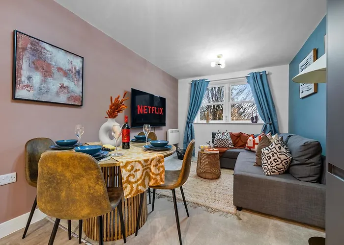 1 Bed Chic, Stunning Apartment Southampton, Sleeps 4, City Centre Cosy Flat - Easter Offer - By Blue Puffin Stays