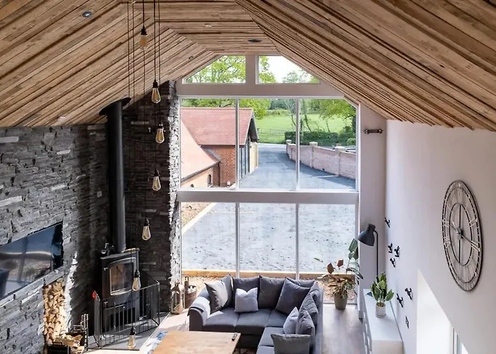 The Oak Barn