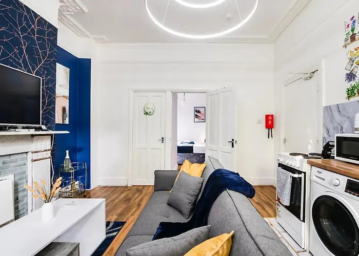 Spring Offer! Cozy 1-Bedroom Apartment In Southampton Centre