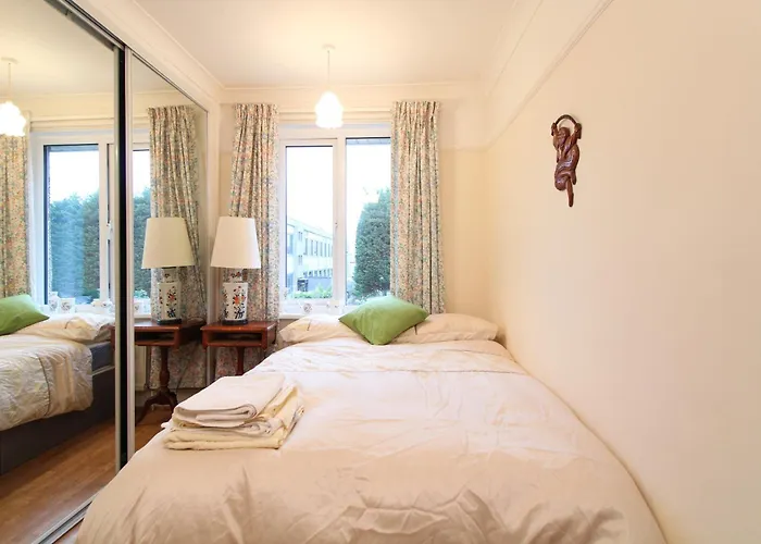 Regents Park Road Double Room