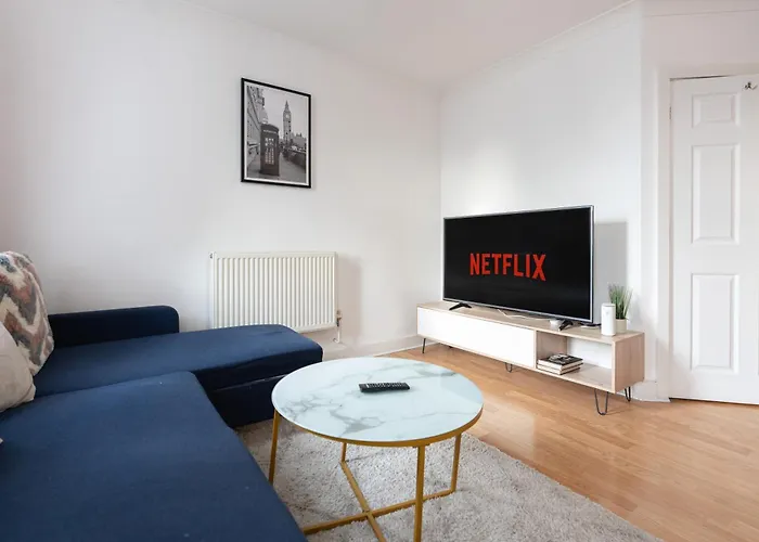 Unique City Center Apartment With Free Parking