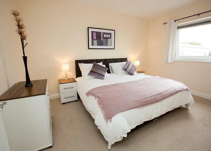 White Star Apartments