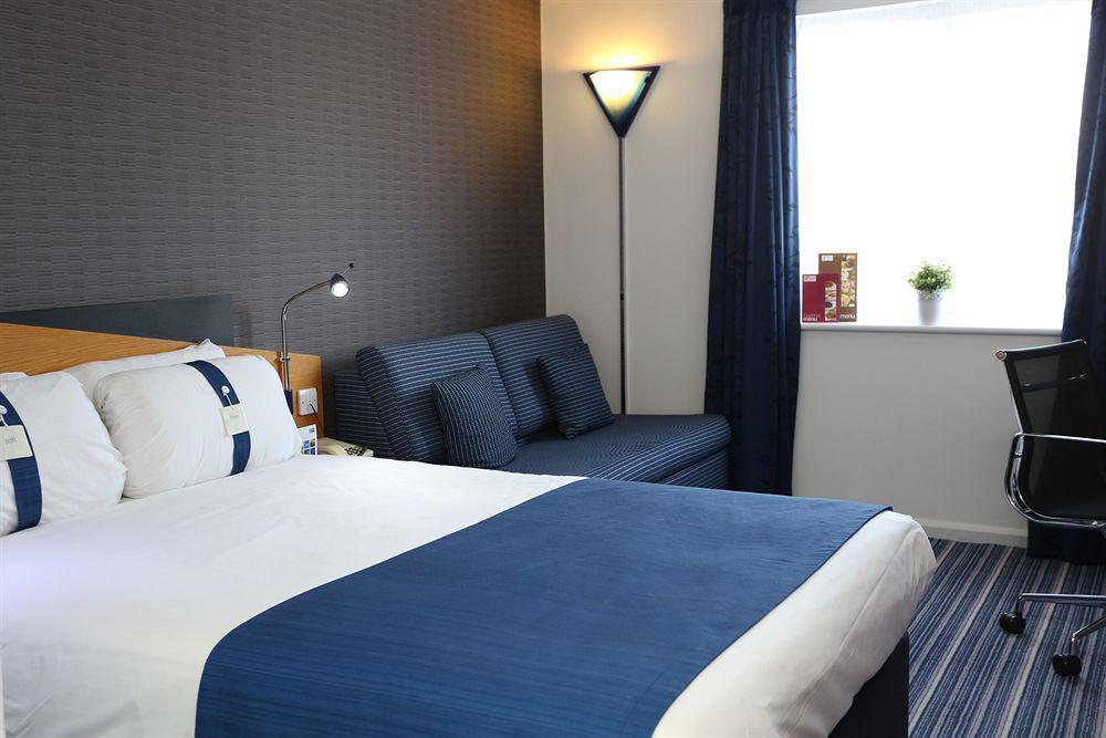 Express West By Ihg Southampton