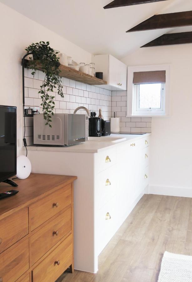 Apartamento The Annexe - Private, Self-contained With Parking *