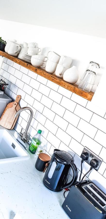 Apartamento The Annexe - Private, Self-contained With Parking *