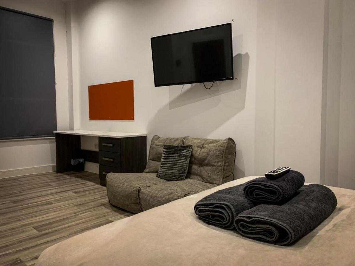 Andromeda Premium Southampton