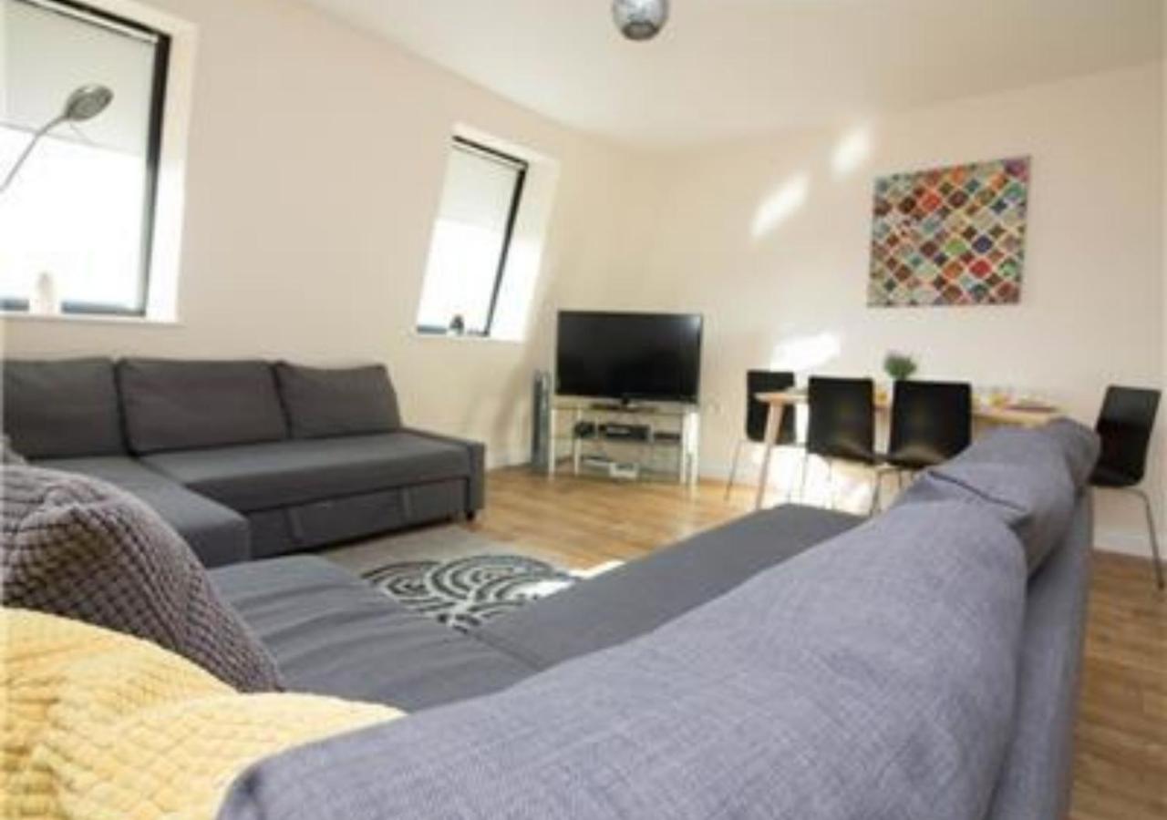 Apartment Stayzo Premiere Serviced Accommodation-17 *