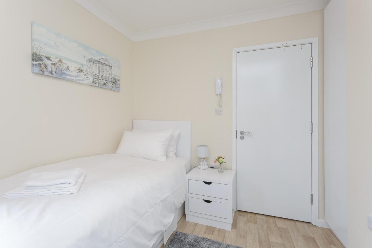 Blackberry - Stylish Self-contained Flats In Soton Centre Apartment *