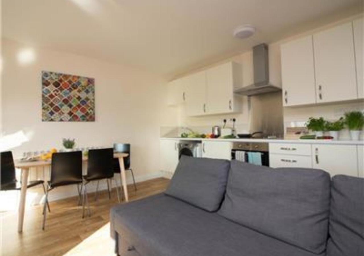 Stayzo Premiere Serviced Accommodation-17 Southampton