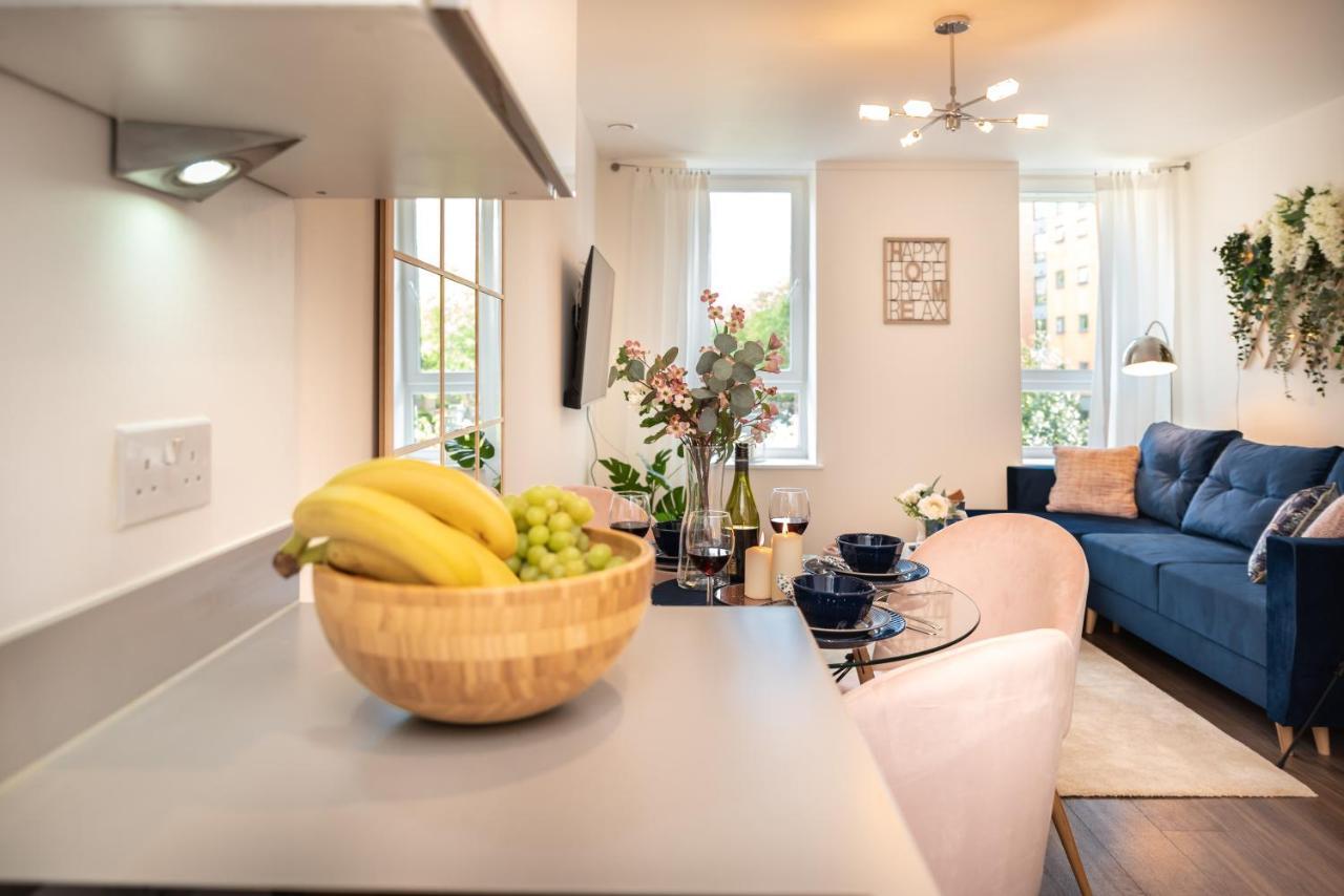 Apartment Price - Contact Us -cityscape Beautiful In The Heart Of The Action *