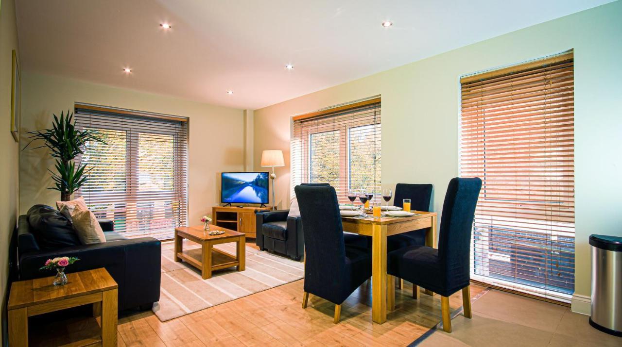 Apartment Superb Center 1 Or 2 Bedroom Apts King Bed