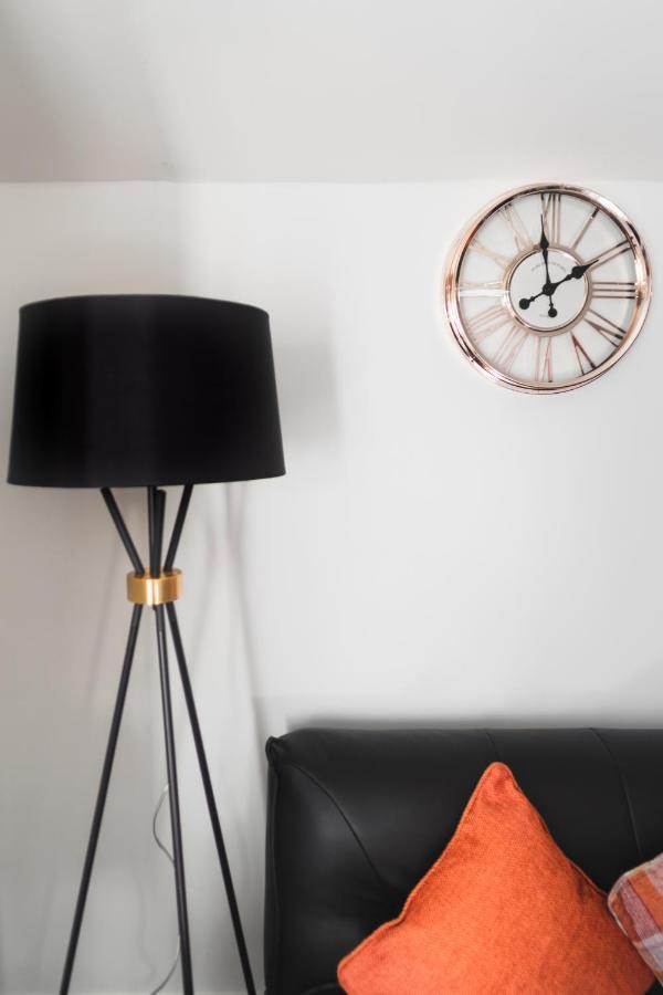 Perfect For Business And Leisure- Free Parking Apartment *