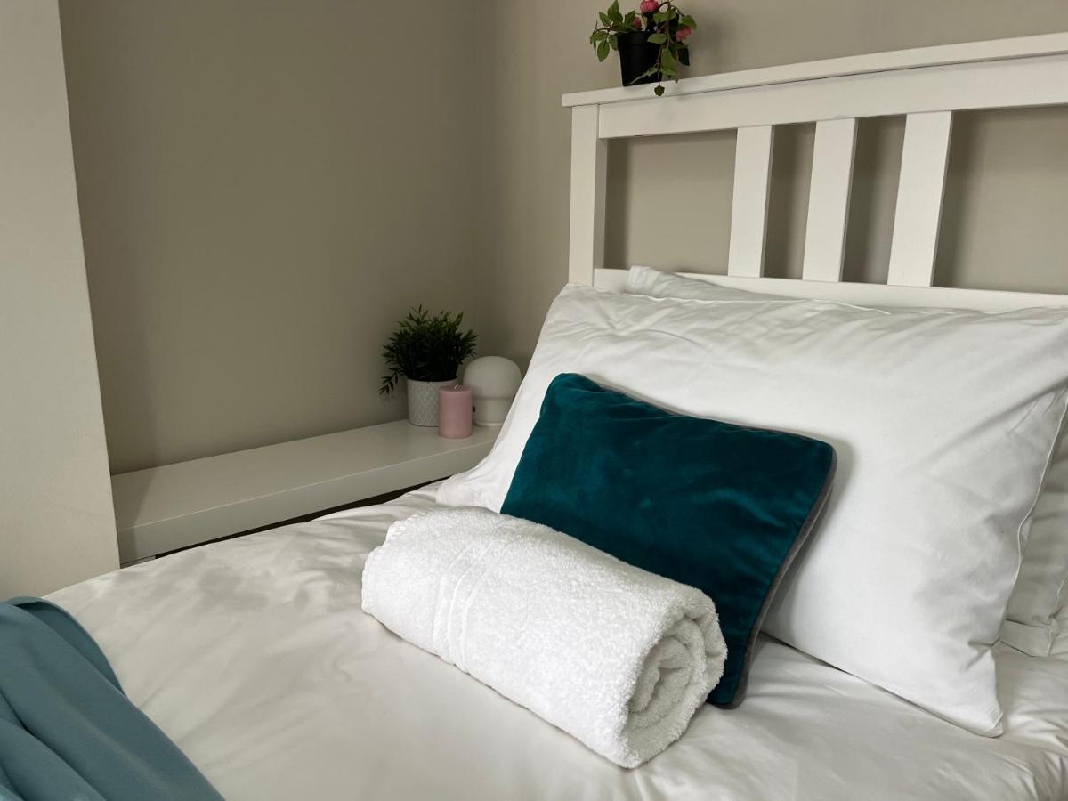 Three Bedroom With Garden * Southampton