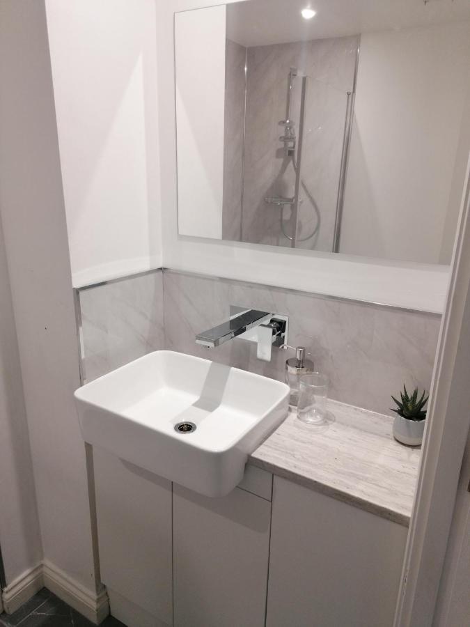 2-bedroom *nr Centre With Parking* * Southampton