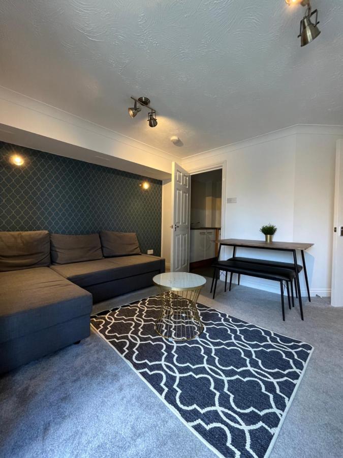 Archers 2 Bedrooms, Balcony, 2 Bathrooms, Free Parking, Wifi * Southampton