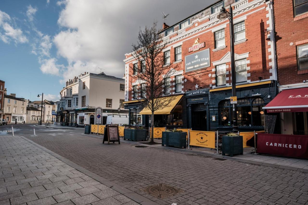 The White Star Tavern Hotel