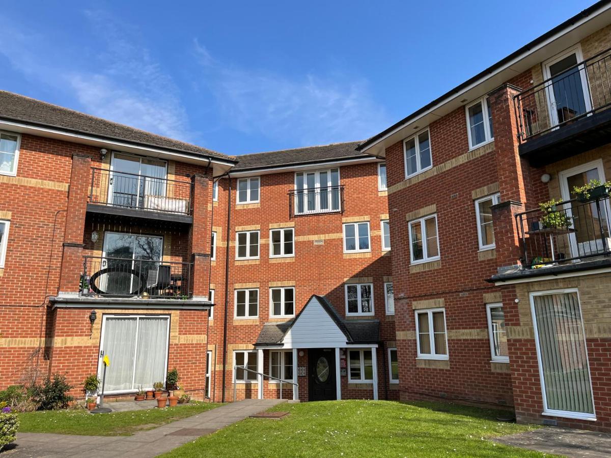 Archers 2 Bedrooms, Balcony, 2 Bathrooms, Free Parking, Wifi Southampton