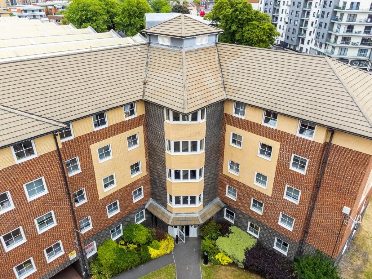 Comfortable Rooms, Southampton - Sk