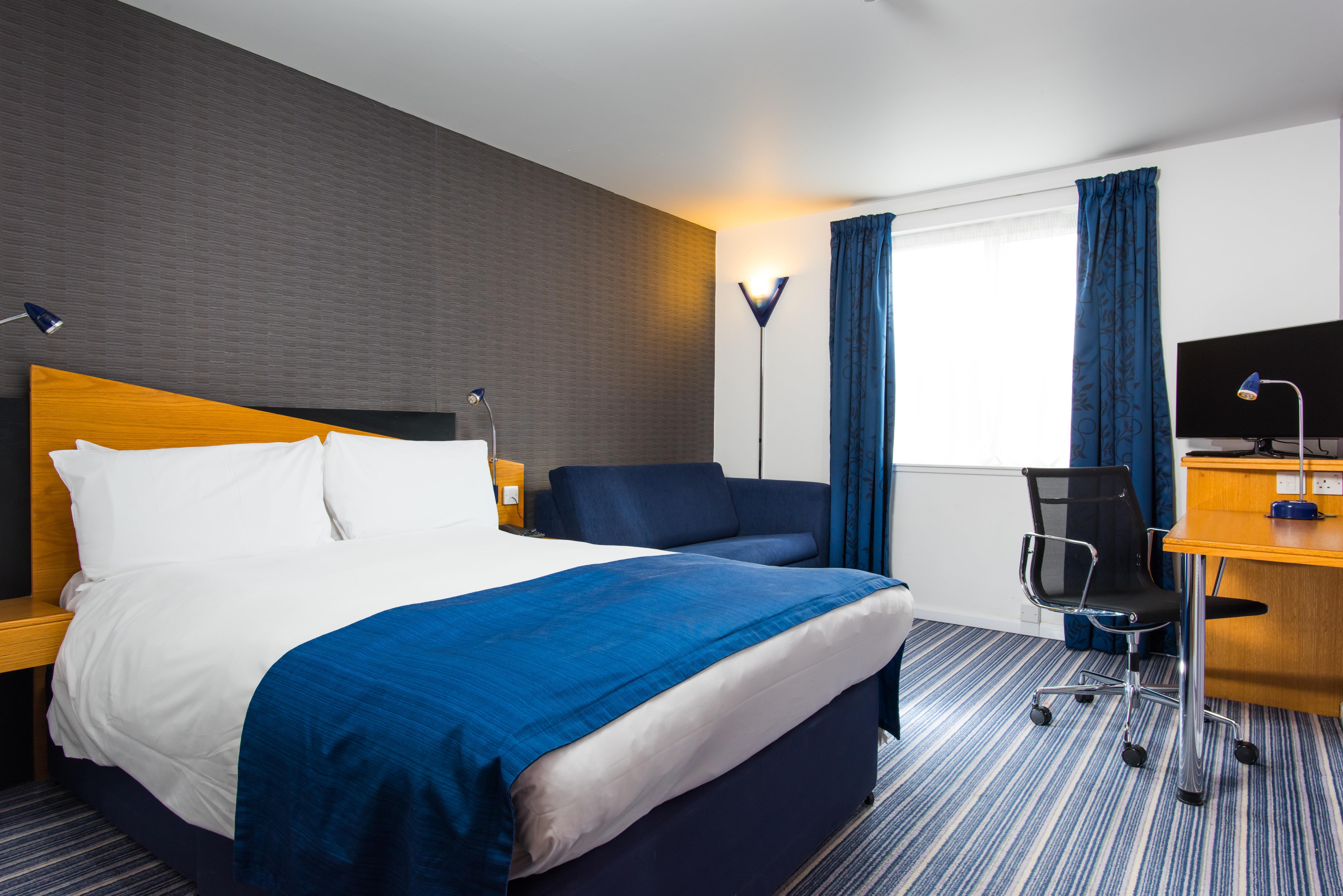 Express West By Ihg 3*