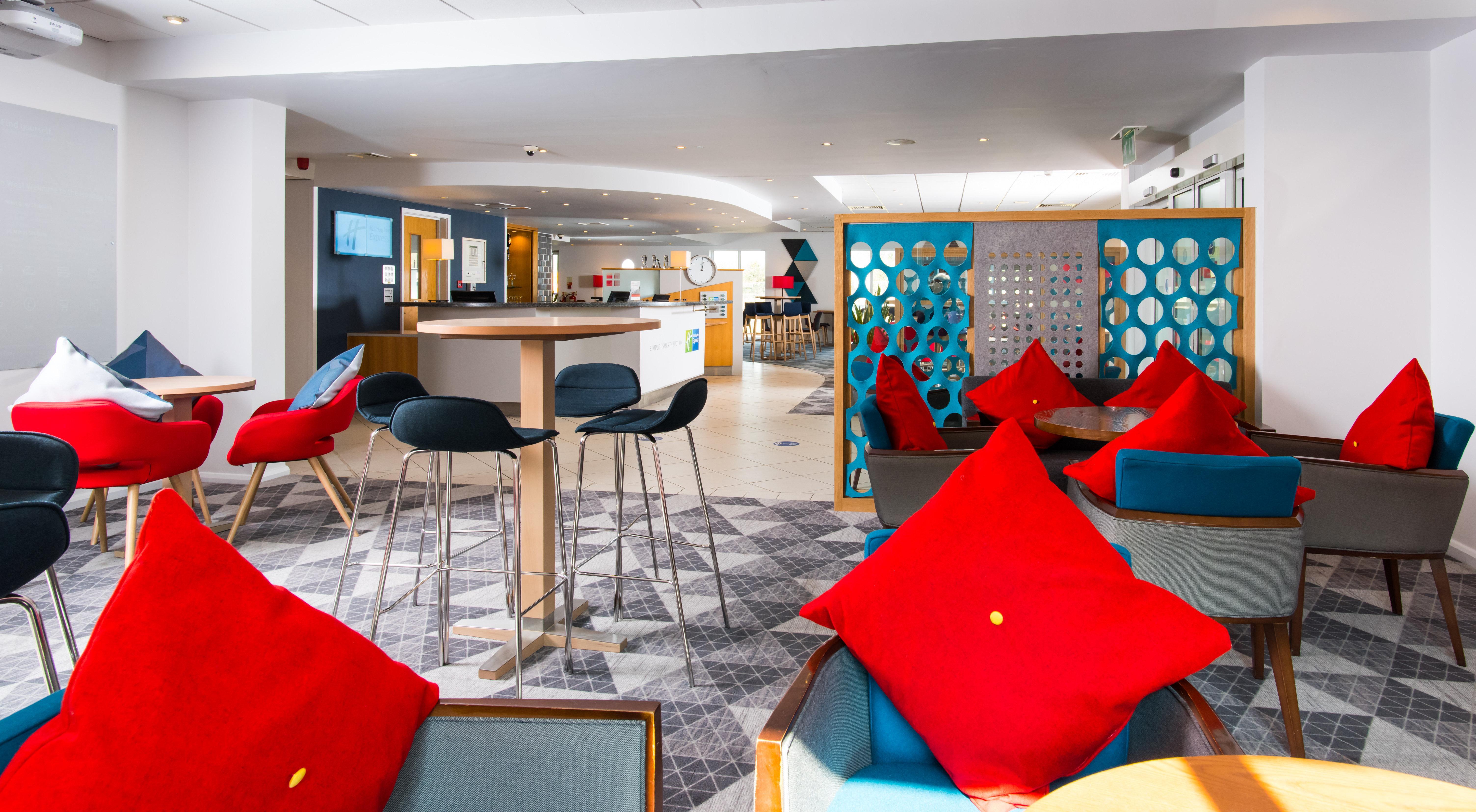 Express West By Ihg Southampton