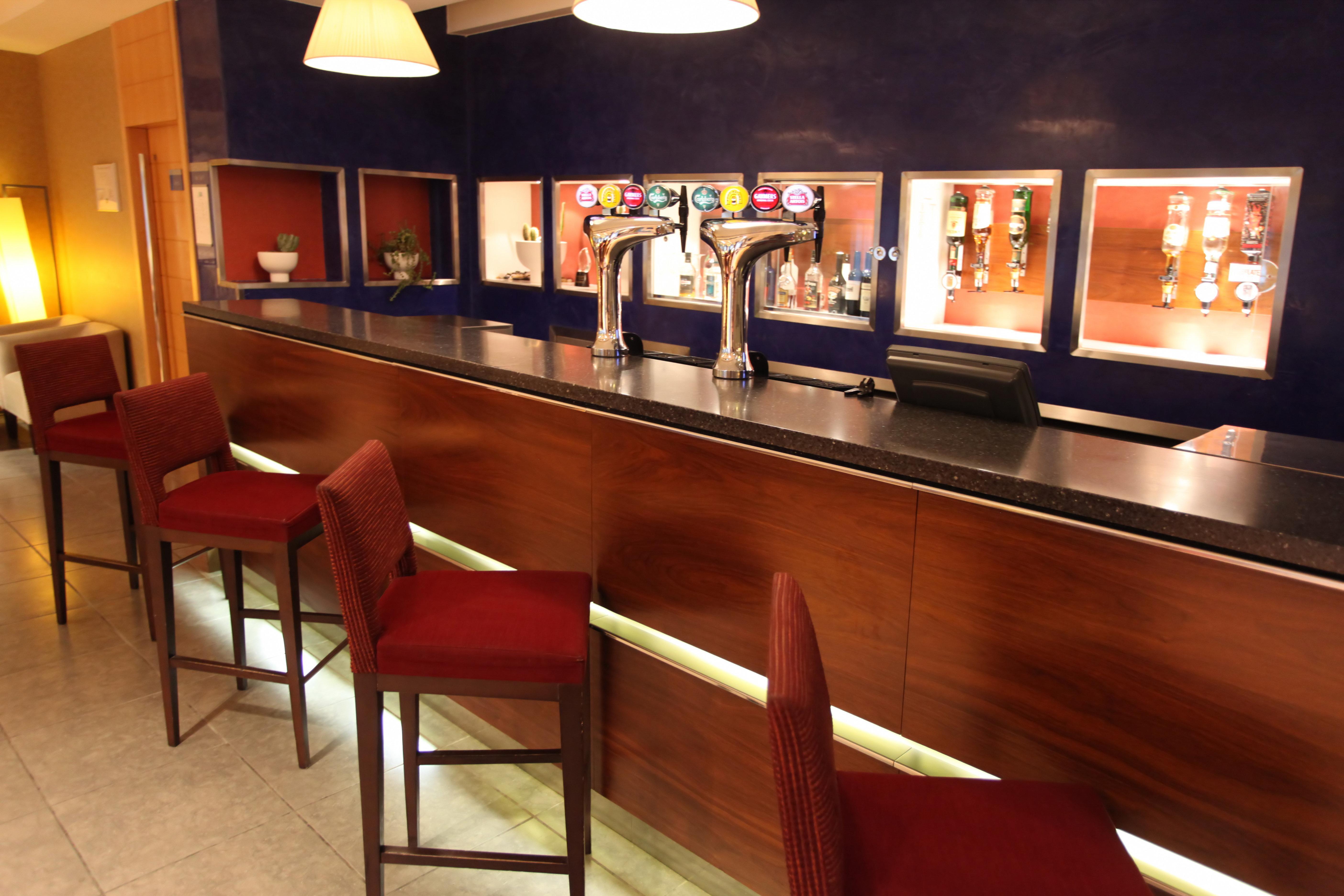 Hotel Express - M27, J7 By Ihg