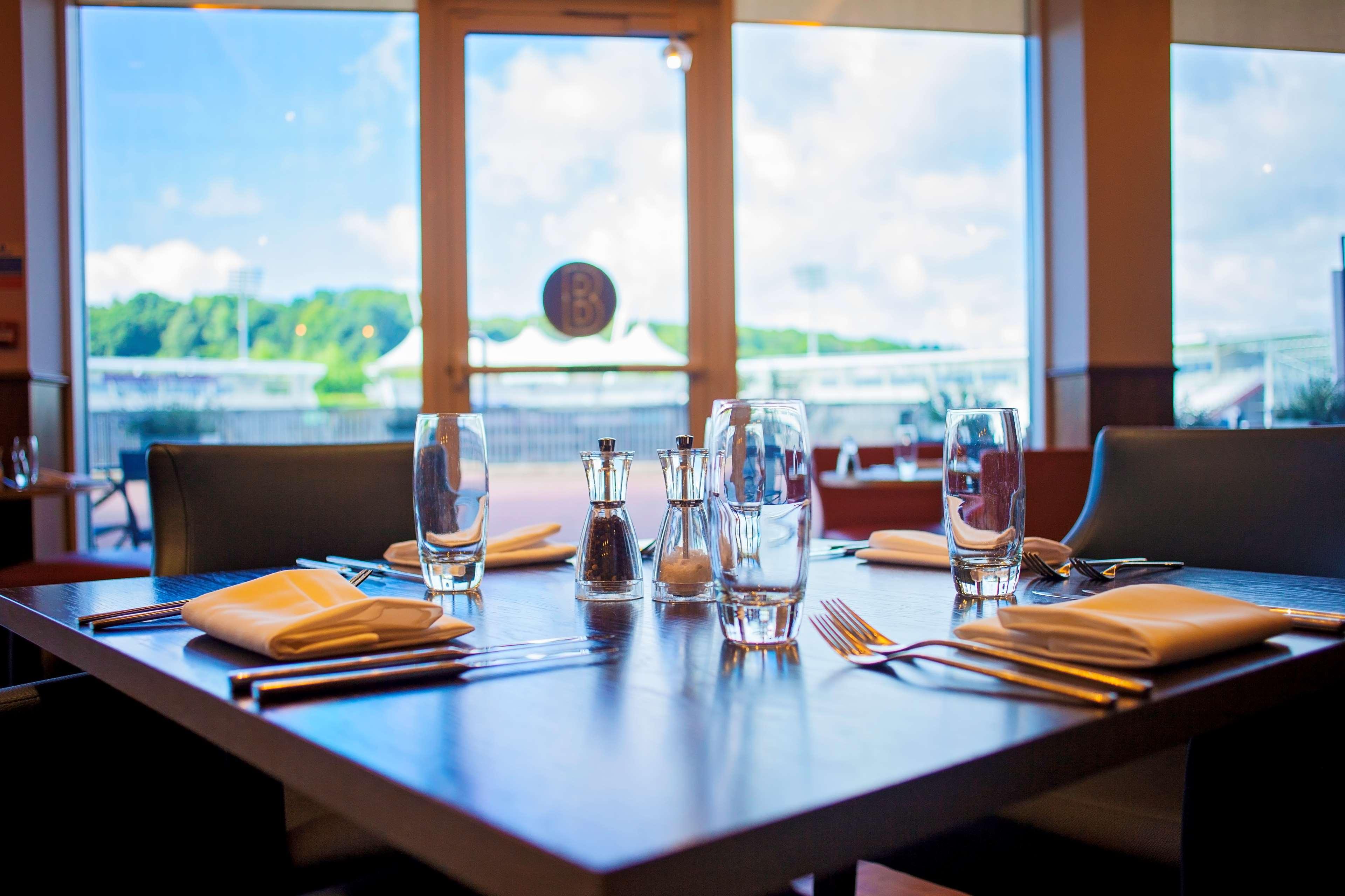 Resort Hilton - Utilita Bowl Southampton