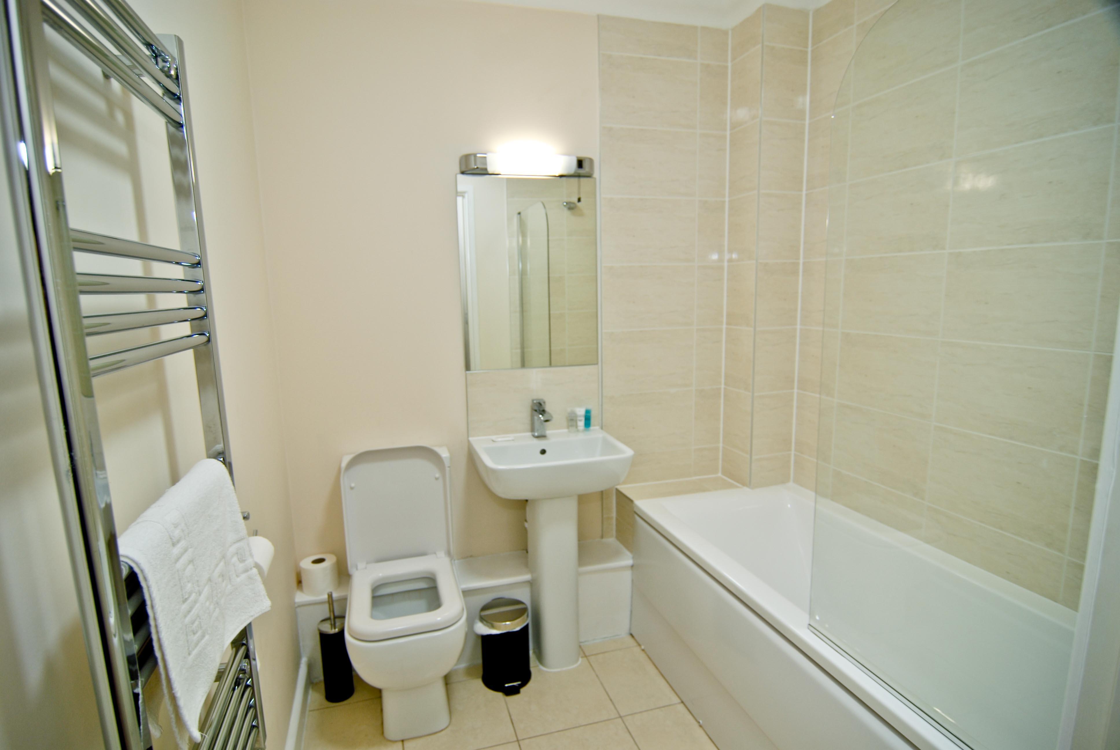 Apartment And Roof Serviced Southampton
