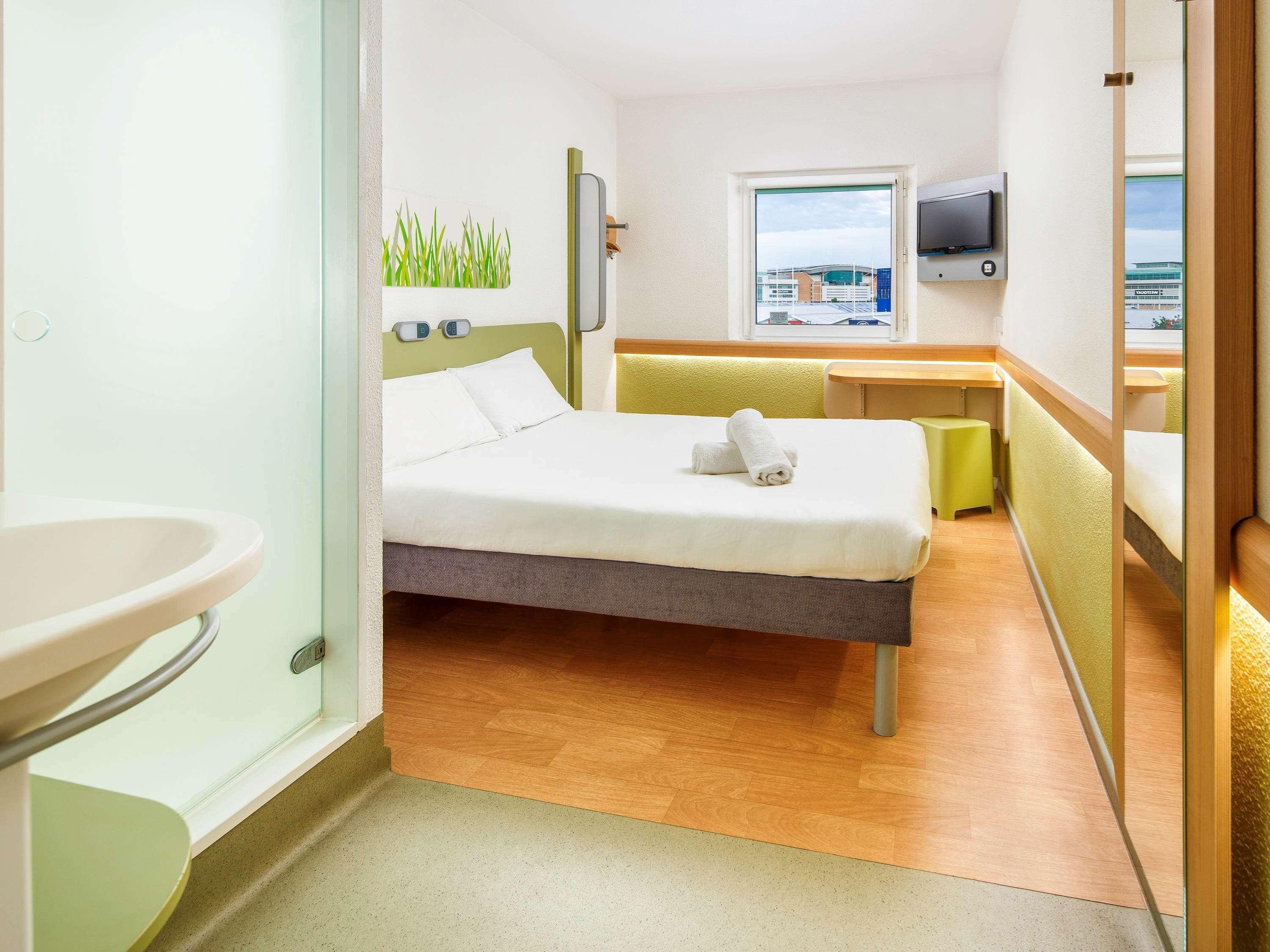 Ibis Budget Centre Hotel 2*